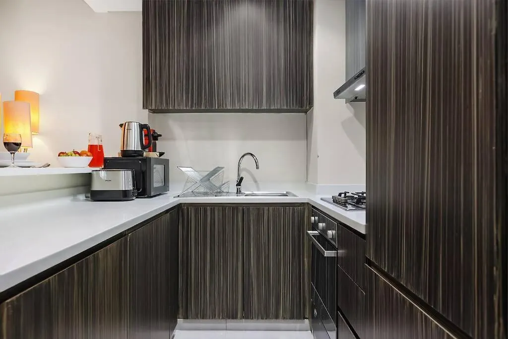 First Class 1Br Breathtaking Skyline View Dubai Apartment