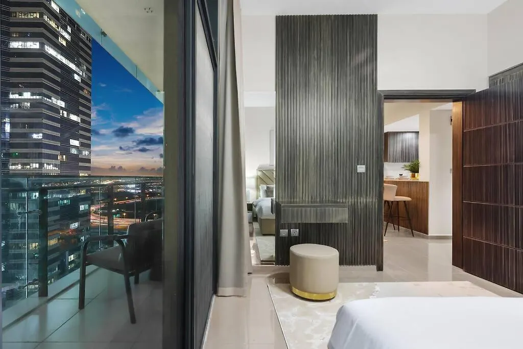 First Class 1Br Breathtaking Skyline View Dubai