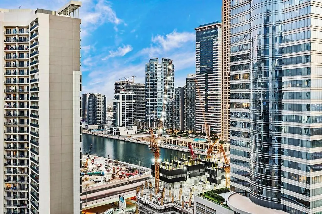 First Class 1Br Breathtaking Skyline View Dubai Apartment